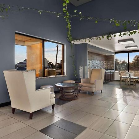 Rodeway Inn Лъмбъртън Екстериор снимка